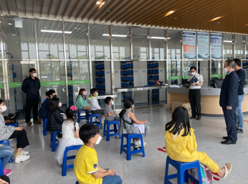 청주시 실내 빙상장 이미지