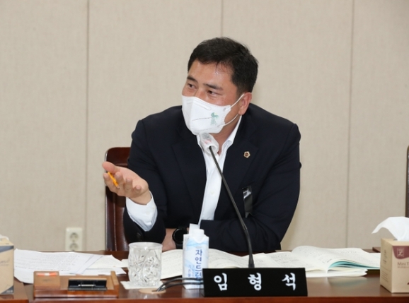 상한 이미지