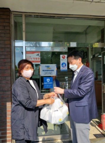 모넬로 이미지