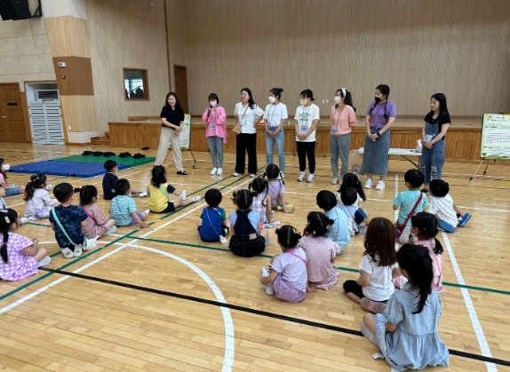 초록유치원 이미지