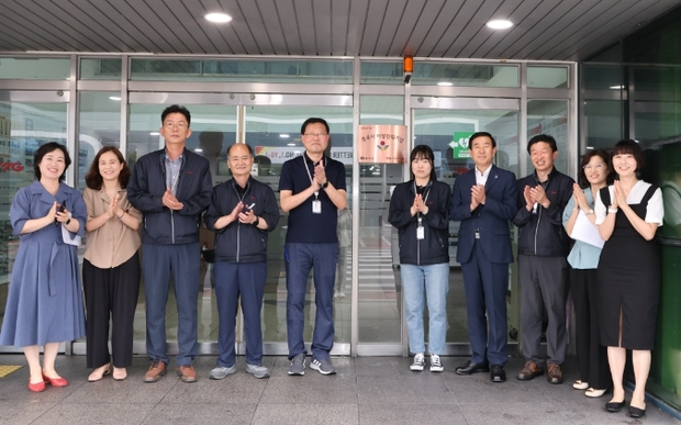 (주)와이지원 이미지