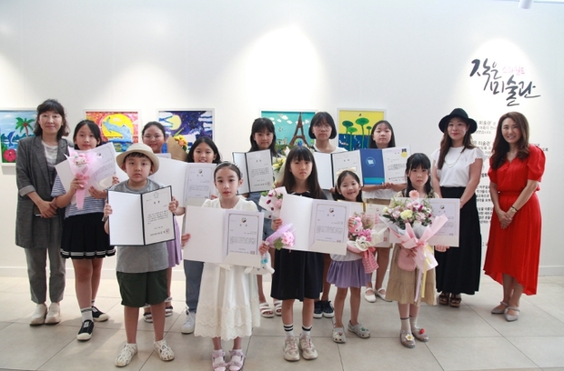팔레트스튜디오 이미지