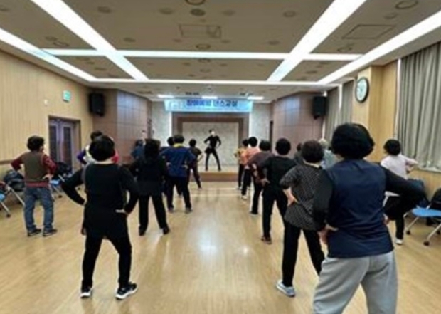 댄스교실 이미지