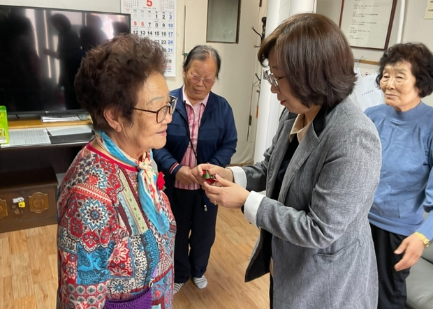 손수 이미지