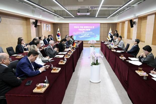 안산시-독일 아헨특구시, 미래 기술 협력의 물꼬를 트다! 기업 투자 유치 기대